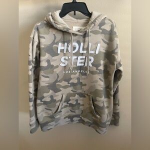 Hollister camo hoodie
